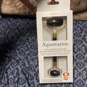 WEWELL Aquamarine Face & Under Eye Roller - Gold accent.